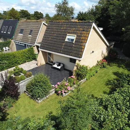 House 74, Luxury Ir Sauna Warmond