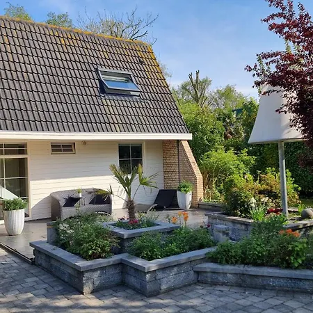 House 74, Luxury Ir Sauna
