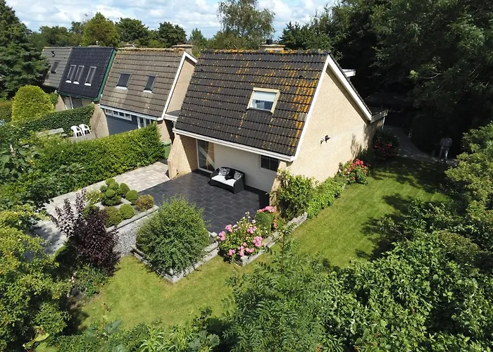 House 74, Luxury Ir Sauna Warmond