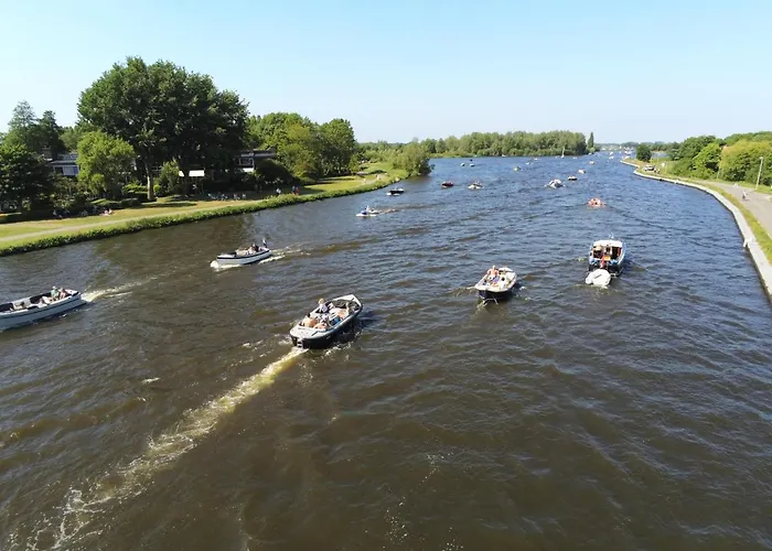 House 74, Luxury Ir Sauna * Warmond