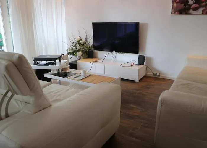 House 74, Luxury Ir Sauna Warmond